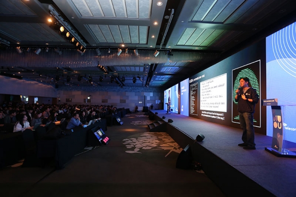 SK텔레콤은 16일 서울 삼성동 인터컨티넨탈 코엑스 호텔에서 AI 기술 교류의 장인 ‘누구 컨퍼런스 2019’를 개최한다고 밝혔다.