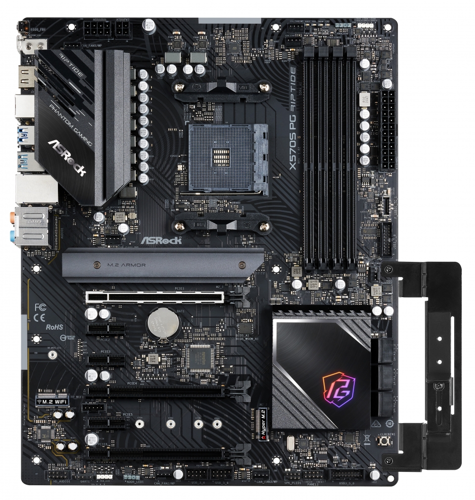 애즈락 X570S PG Riptide 메인보드에서는 최신 AMD 라이젠 프로세서는 물론 PCIe 4.0 SSD도 장착할 수 있다.